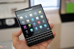 Mở hộp BlackBerry Passport xách tay giá 17 triệu vừa về VN 