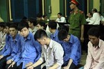 Kinh hoàng lời khai về “luật ngầm” trong nhà tạm giữ