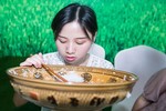 6 cô gái "ăn thùng uống vại" khiến người xem choáng váng