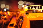 Mâu thuẫn vì taxi không chở khách, một người bị đâm chết