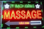 Đòi chia tay, nhân viên massage bị bạn trai đâm 13 nhát dao