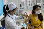 Hà Nội tổ chức tiêm vaccine cho 100% người dân từ 18 tuổi trước 15/9 thế nào?