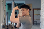 Noo Phước Thịnh đáp trả cực gắt gái trẻ chế giễu anh tập gym