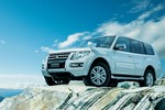 Hàng nóng Mitsubishi Pajero 2015 giá 600 triệu trình làng