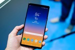 Cận cảnh Galaxy Note 9 vừa ra mắt đẹp lung linh