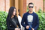 Gia đình dậy sóng, Ronaldo sắp đá bồ vì lý do này