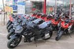 Khui lô hàng Kawasaki Z1000 đặc biệt vừa về VN