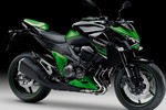 Khui lô hàng Kawasaki Z800 vừa cập cảng Sài Gòn