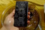 Chuyện gì xảy ra nếu đông đá Galaxy Note 7 trong CocaCola?