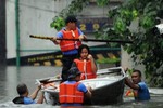 Chùm ảnh siêu bão Usagi tàn phá Trung Quốc, Philippines