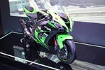 Superbike mạnh nhất Kawasaki ZX-10R giá 549 triệu tại VN