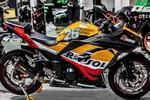 Kawasaki Ninja 300 cá tính hơn khi “khoác áo” Repsol Honda