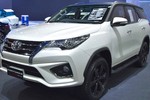 "Soi" Toyota Fortuner bản thể thao giá từ 1,08 tỷ đồng