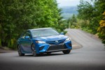 Toyota Camry 2018 “chốt giá” từ 534 triệu