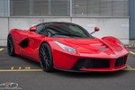 Siêu ngựa Ferrari LaFerrari triệu đô bị lôi ra “độ vó“