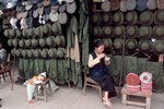 Ảnh chất về Hà Nội năm 1994-1995 của Bruno Barbey (1)