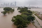 Hình ảnh bão lụt tàn phá bang Texas 