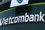 Lùm xùm sao kê tài khoản, Vietcombank lãi từ dịch vụ "khủng" thế nào?