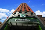 Vietcombank: Các nguồn thu giảm, tiền gửi khách hàng tăng trưởng âm, nợ xấu tăng