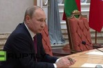 Họp căng, TT Putin bẻ bút chì, TT Poroshenko bỏ ra ngoài