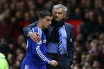 Chuyển nhượng bóng đá mới nhất: Mourinho “đầu tư” vào Hazard 