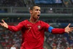 “Báu vật” Ronaldo tinh quái của Bồ Đào Nha khiến đối thủ đau đầu