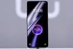 Realme phát triển công nghệ sạc nhanh khiến người dùng iPhone 15 Pro Max sửng sốt