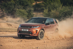 Cận cảnh Land Rover Discovery Sport 2021 có giá từ 975 triệu đồng