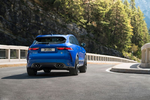 Chi tiết phiên bản hàng đầu Jaguar F-Pace SVR 2021 chỉ cần 3,8 giây để bứt tốc