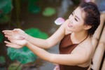 Ngắm dàn sao Việt đẹp dịu dàng bên hoa Sen