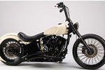 Đấu giá môtô Harley-Davidson có chữ ký của Giáo hoàng với giá 2,8 tỷ đồng?