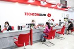 Cổ phiếu TCB giảm liên tục nhưng người nhà lãnh đạo Techcombank vẫn thoái bớt vốn 