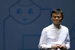 Nhìn lại hành trình phát triển Alibaba của tỷ phú Jack Ma dù đang thua lỗ 