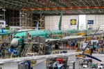 Bên trong nhà máy sản xuất máy bay Boeing 