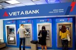 Khách hàng giảm gửi tiền, VietABank báo lãi quý 2 đi lùi 26%