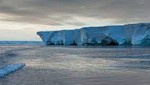 Thềm băng lớn nhất Nam Cực đang trôi ra biển