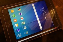 Samsung ra mắt máy tính bảng “giả kim loại” Galaxy Tab A