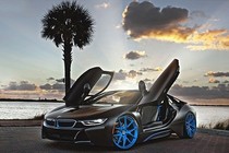 BMW i8 “hóa” siêu xe