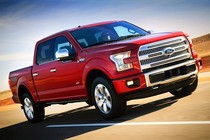 Thử nghiệm độ bền của Ford F150 khi nện bằng búa tạ