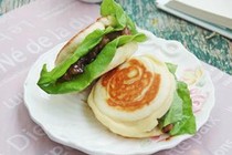 Làm hamburger hoàn hảo không cần lò nướng