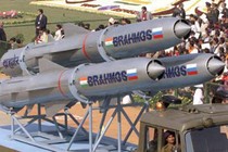 Infographic: Tên lửa hành trình siêu thanh BrahMos