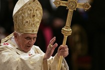 Giáo hoàng Benedict XVI ra đi, vấn đề…ở lại