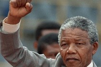 Nelson Mandela vẫn sống... lại bị đồn qua đời