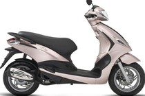 Xe Fly của Piaggio tăng giá khó hiểu