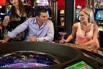 Nên công khai cho người Việt vào chơi casino