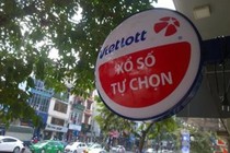 Vé số Vietlott bán “chui” ở Hà Nội đắt hàng