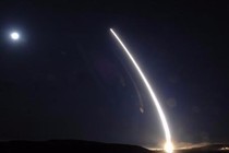 Đẹp mê hồn cảnh Mỹ bắn tên lửa đạn đạo Minuteman III