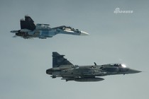 Chiến đấu cơ Hungary “đánh chặn” Su-30 trên biển Baltic