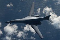 Máy bay ném bom B-1B Lancer của Mỹ sẽ bay cao hơn và… chậm hơn?