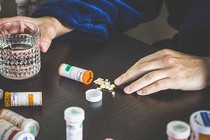 Tự ý ngừng thuốc trầm cảm đột ngột tiềm ẩn nhiều nguy cơ